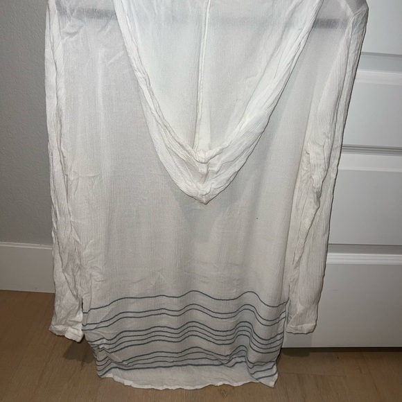 Billabong Swim Coverup - Picture 3 of 3